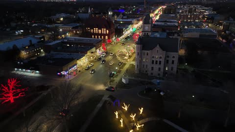 Holiday Lights on Massachusetts Street