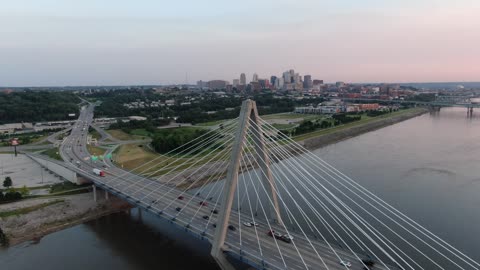 Bond Bridge and Kansas City Skyline at Sunset