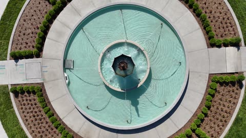 Fountain Down Jayhawk Boulevard · Pull-Back